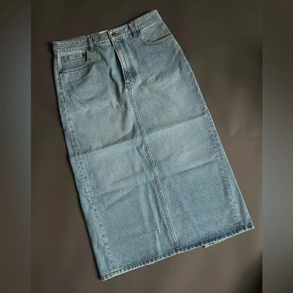 CM292 - Coach Long Denim Skirt - Picture 2 of 11